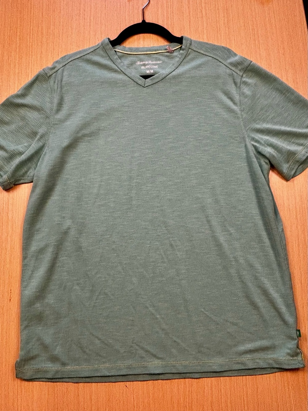 Tommy Bahama Islandzone Short Sleeve V-Neck Tee Tencel Lyocell Sz M
